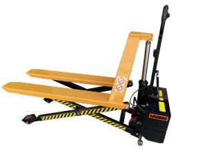 עגלת משטחים לגובה הרמה והורדה חשמלית משקל 1 טון KARNAF