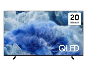 Samsung QE55Q8F - מבט חזיתי ישר עם מסך QLED פתוח