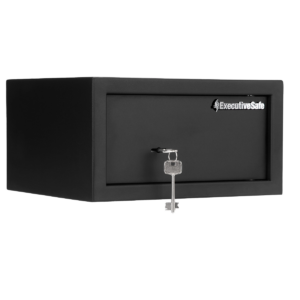 כספת ExecutiveSafe CS-1 סגורה עם מפתח